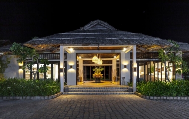 Crown Retreat Resort
